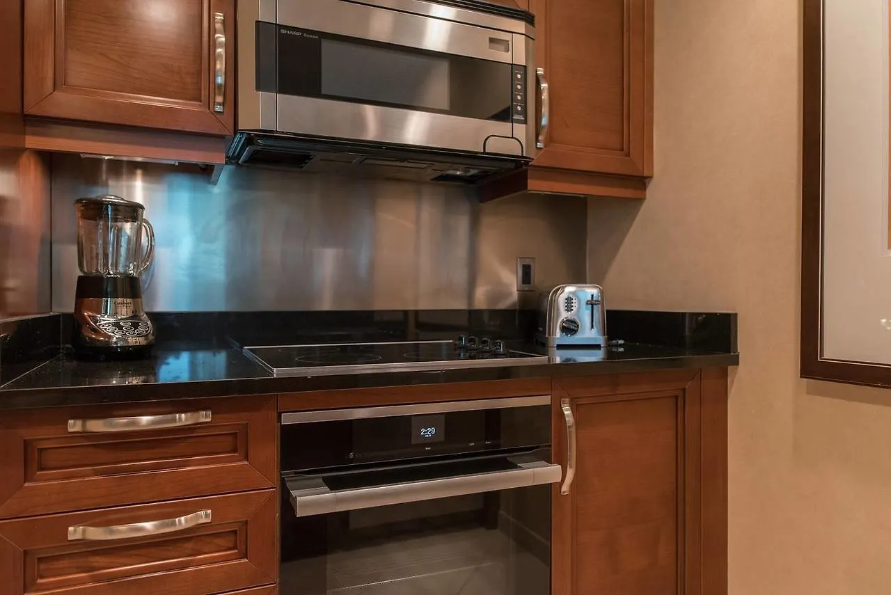 True 1Br Balcony Suite With Strip View At Mgm Signature Las Vegas Aparthotel