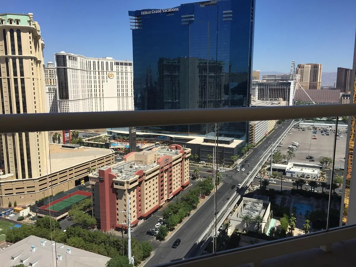 True 1Br Balcony Suite With Strip View At Mgm Signature Las Vegas Aparthotel